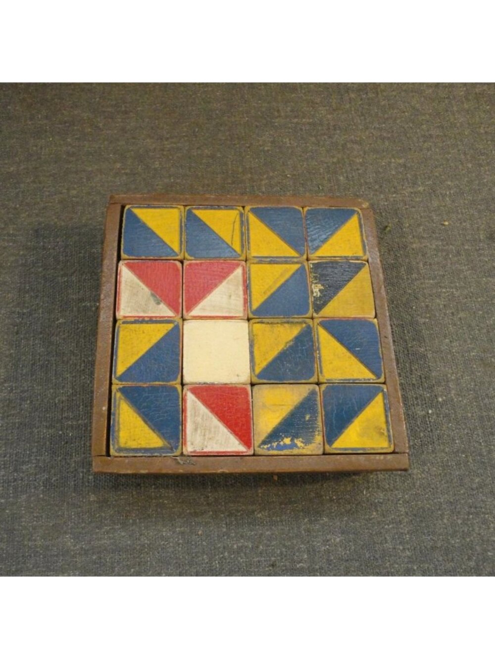 Embossing Co. Color Cubes Wurfelmosaik Pattern Blocks Wooden Case 1930s